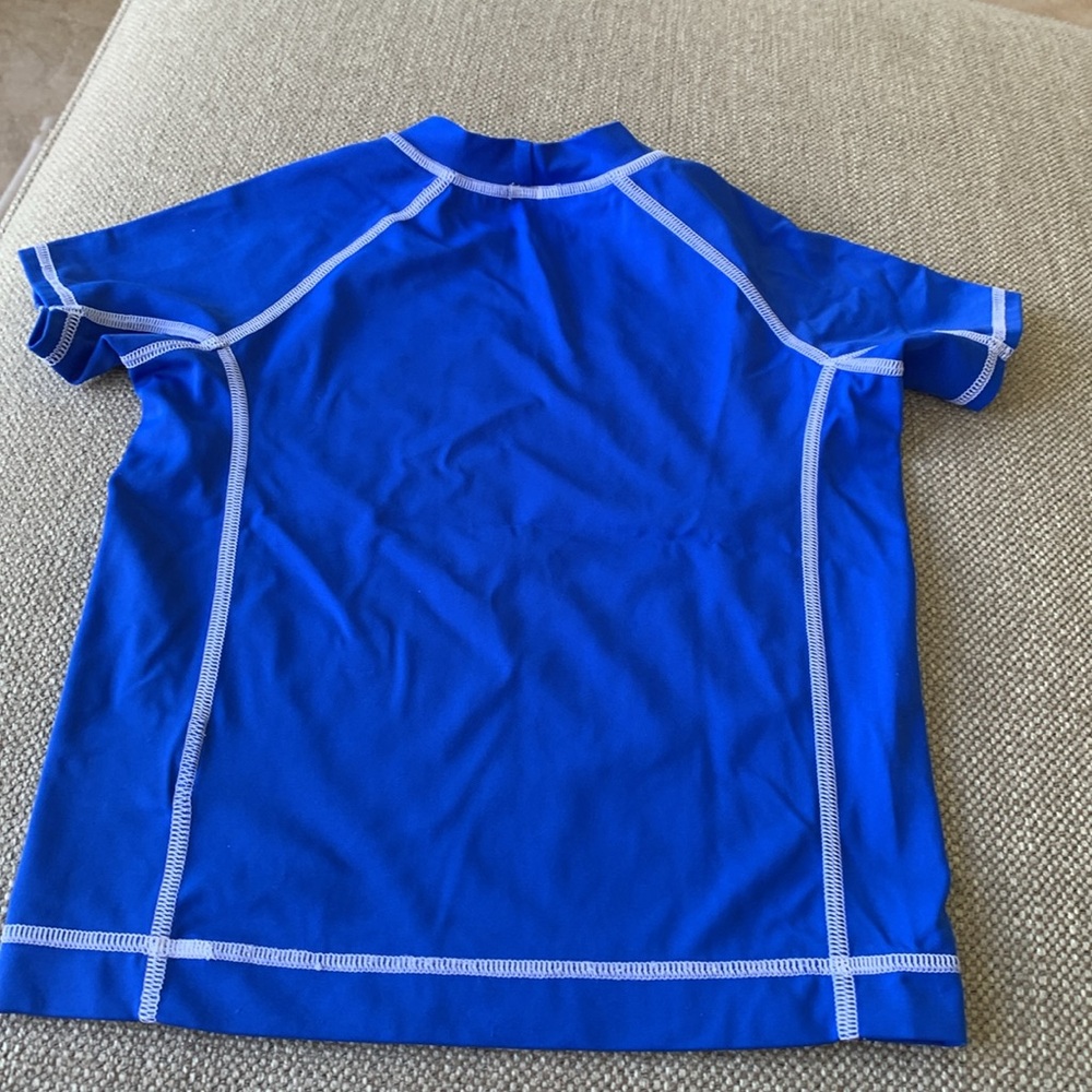 Land’s End Rash Guard - Picture 2 of 4